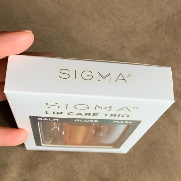 NIB Sigma Beauty Lip Care Trio (Lip Balm, Lip Gloss, Lip Mask) Makeup - Picture 8 of 11